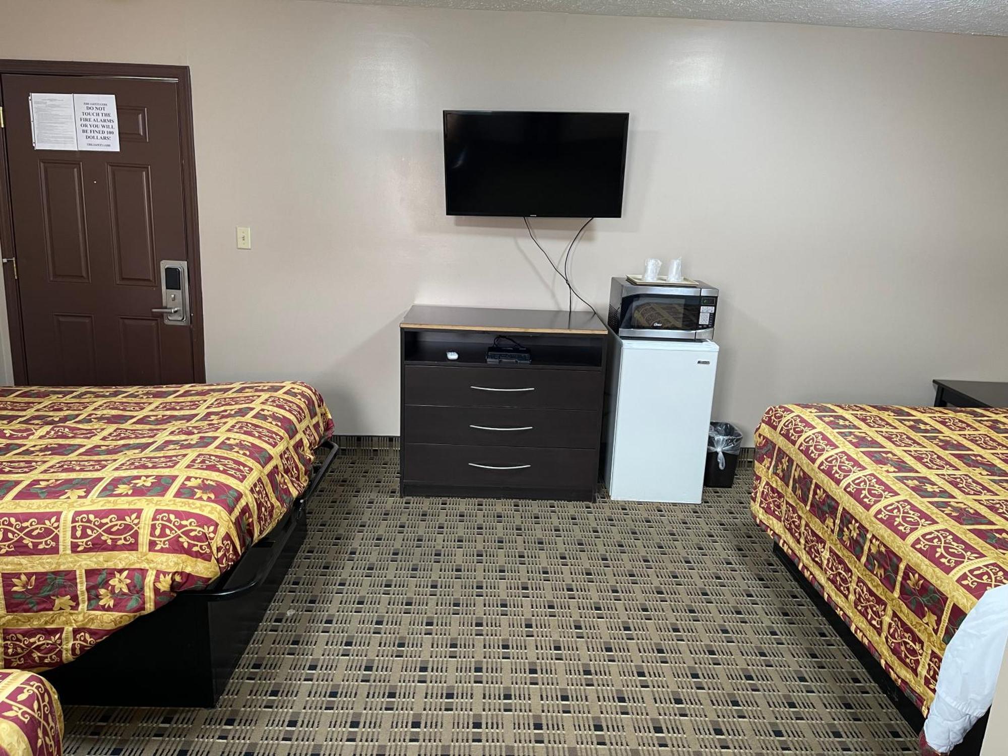 Economy Inn & Suites Ashtabula Dış mekan fotoğraf