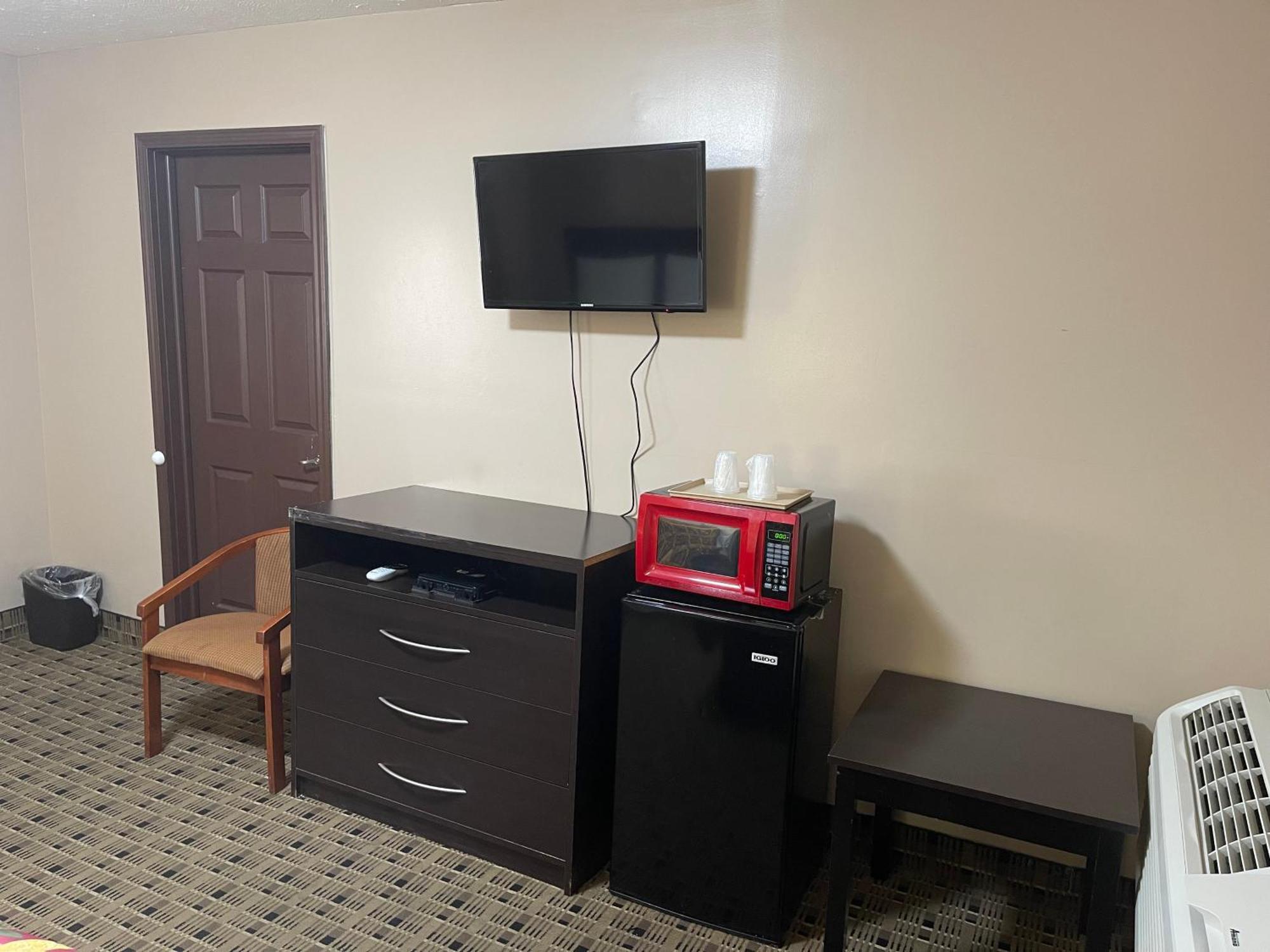 Economy Inn & Suites Ashtabula Dış mekan fotoğraf