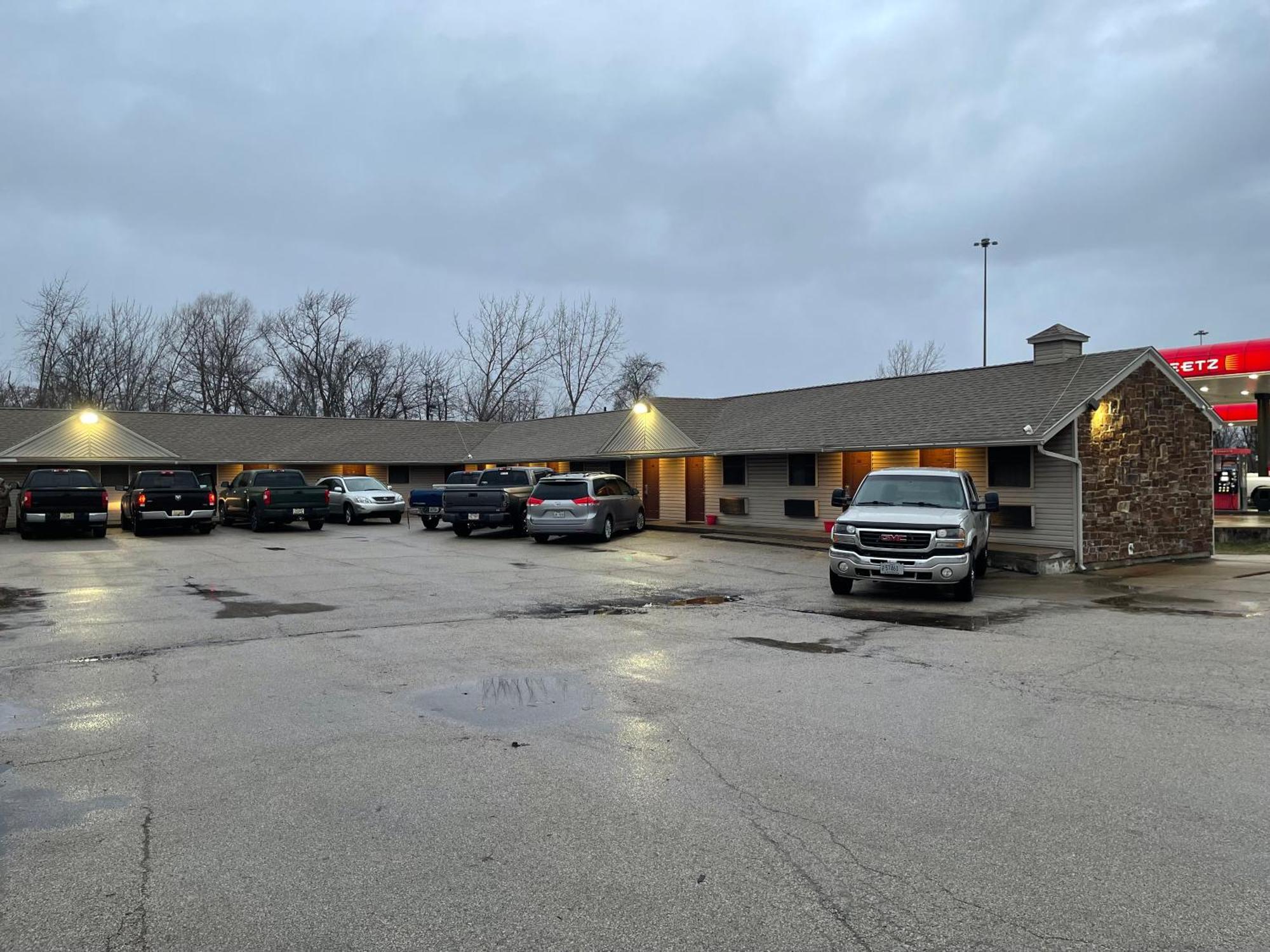 Economy Inn & Suites Ashtabula Dış mekan fotoğraf