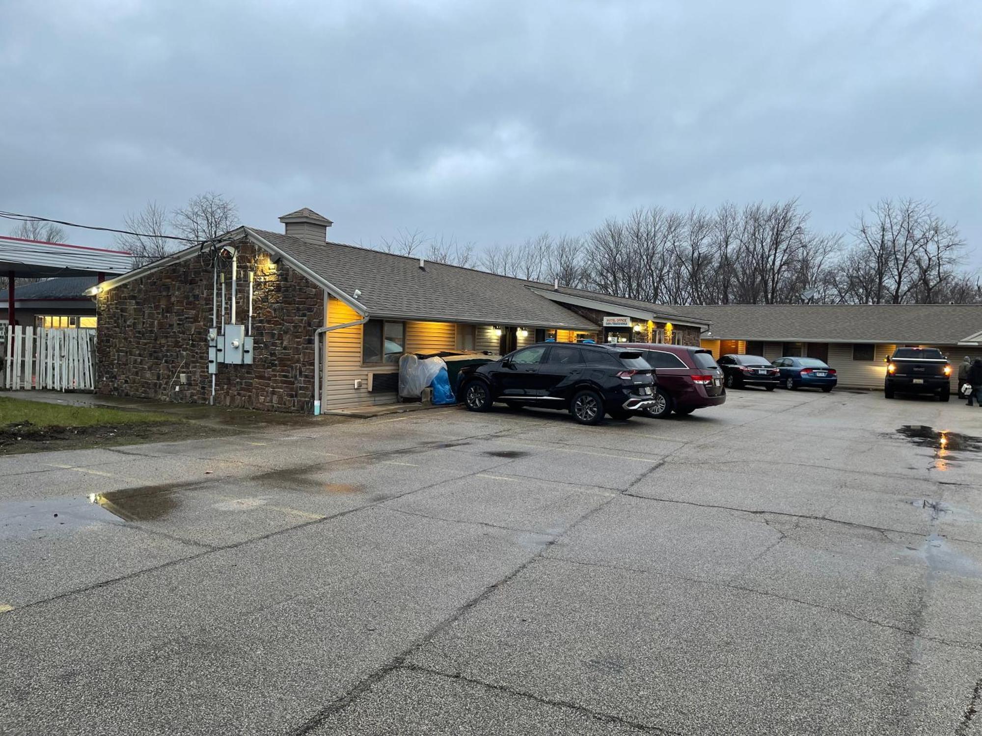 Economy Inn & Suites Ashtabula Dış mekan fotoğraf