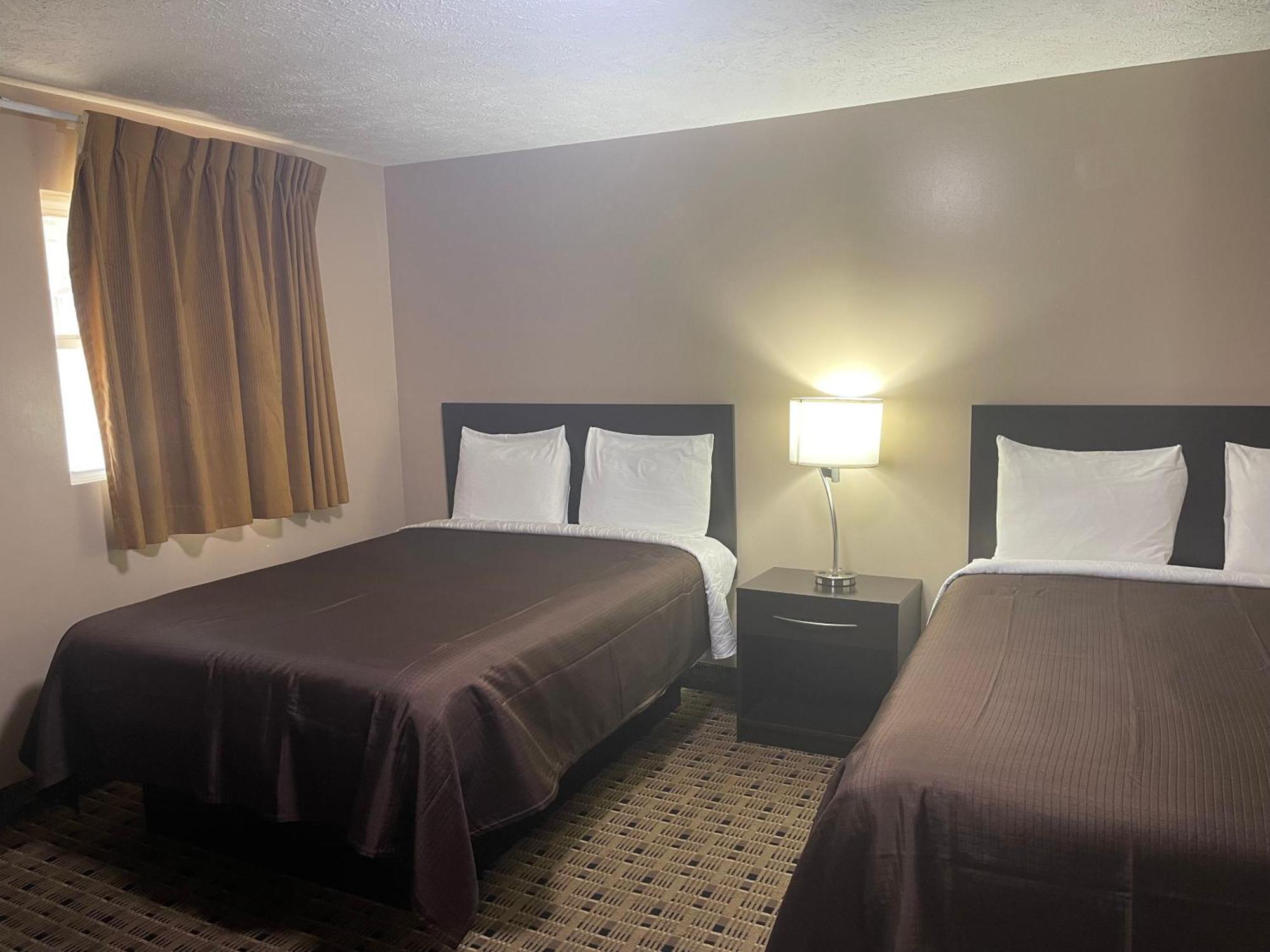 Economy Inn & Suites Ashtabula Dış mekan fotoğraf
