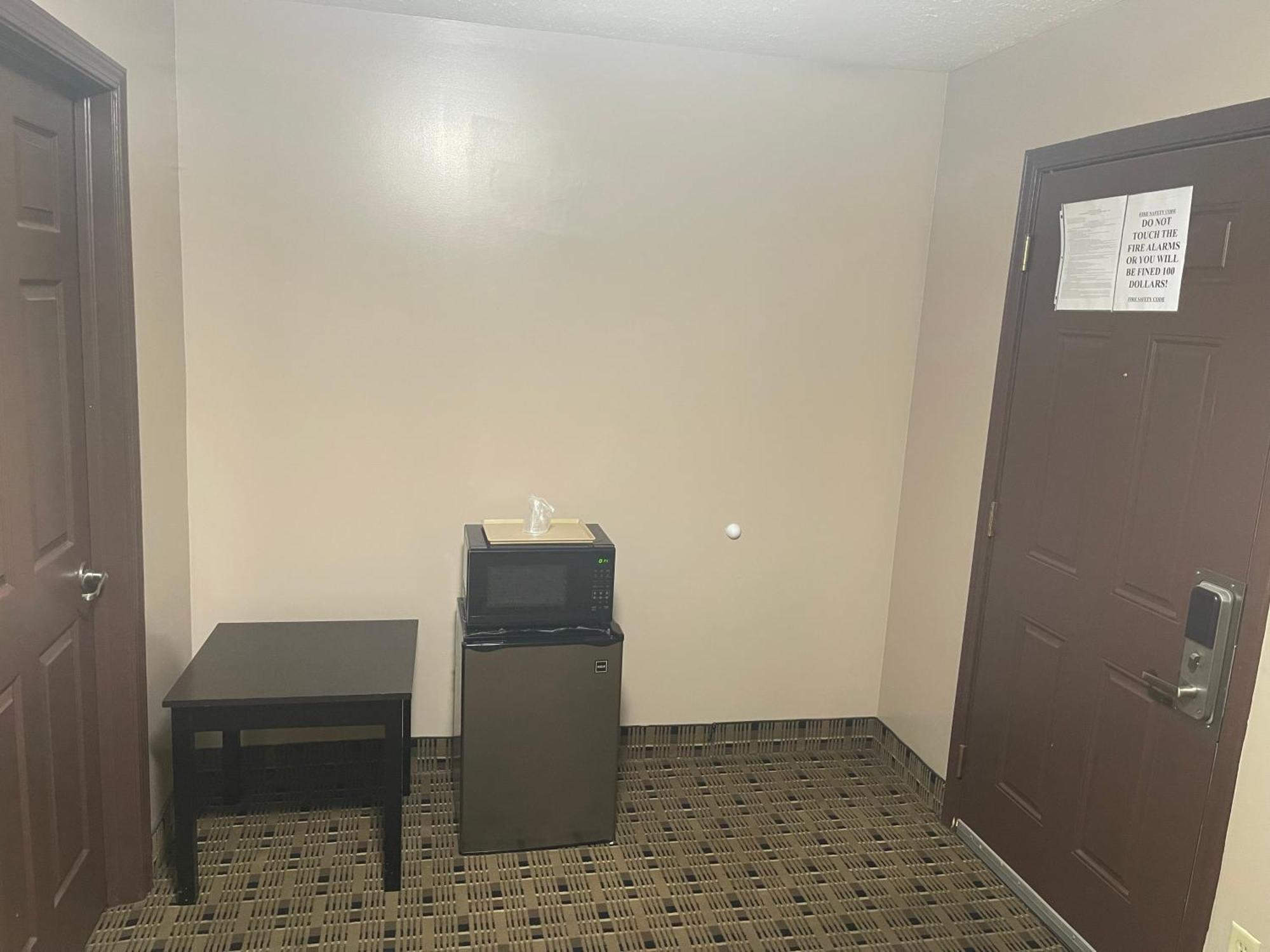 Economy Inn & Suites Ashtabula Dış mekan fotoğraf