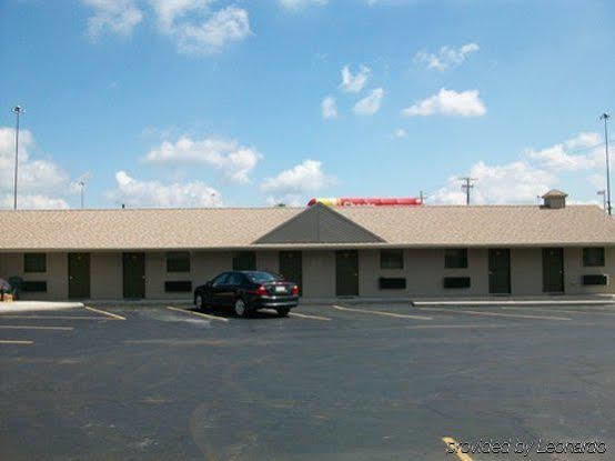 Economy Inn & Suites Ashtabula Dış mekan fotoğraf